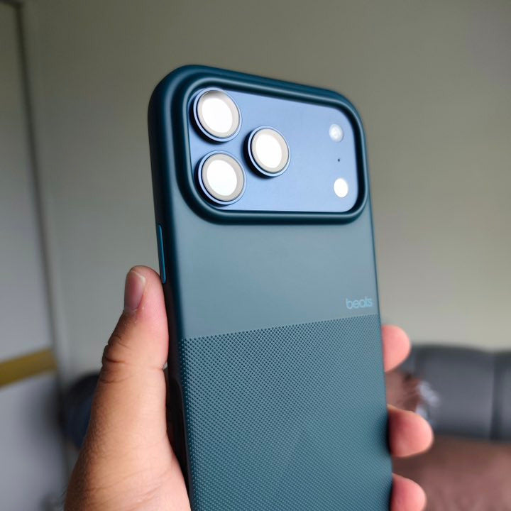 Beats iPhone Rugged Case with MagSafe and Camera Control – Rocky Blue