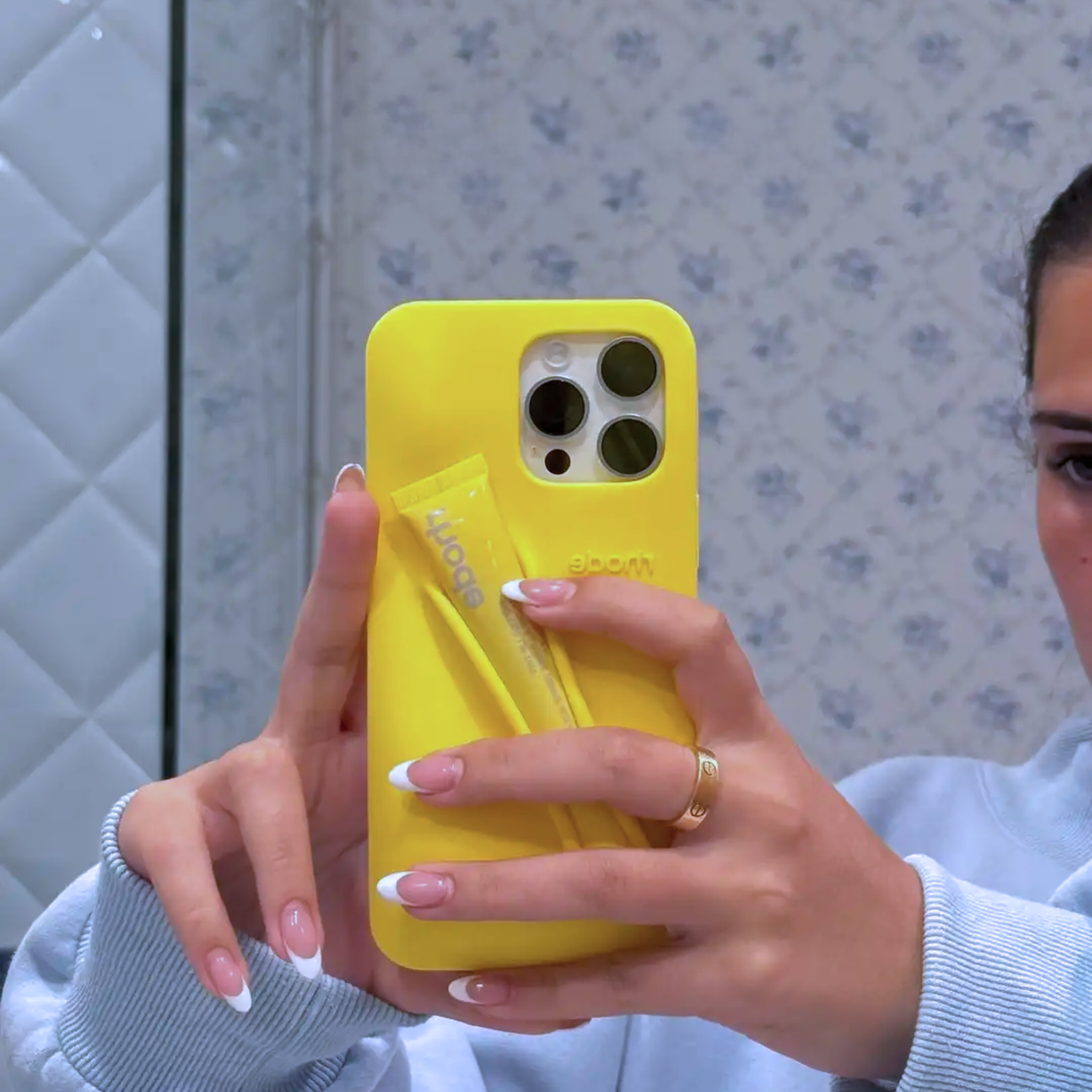 Silicone Lip Case for iPhone - Lemontini